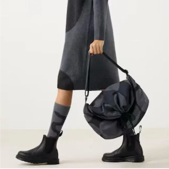 Uniqlo x Marimekko drawstring bag limited collection - Picture 2 of 5